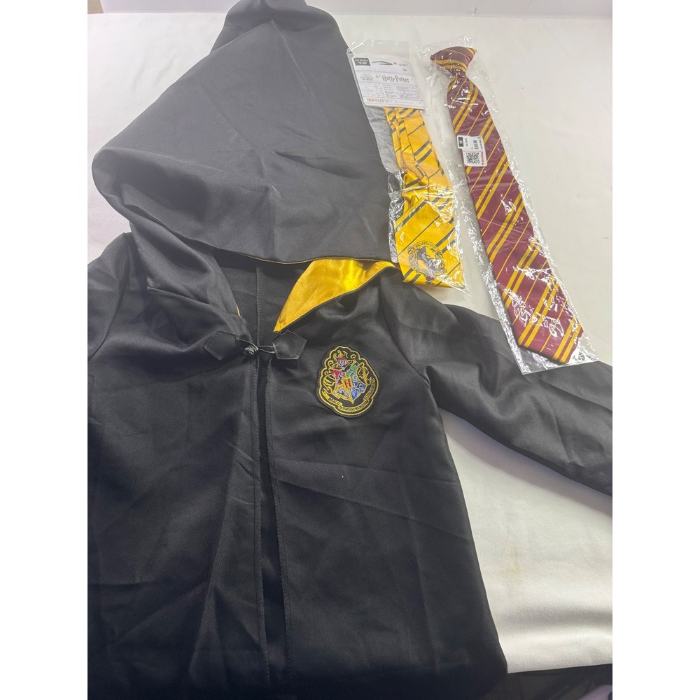 Harry Potter Hufflepuff Robe Kids Size 7-8 with Hufflepuff & Gryffindor Ties